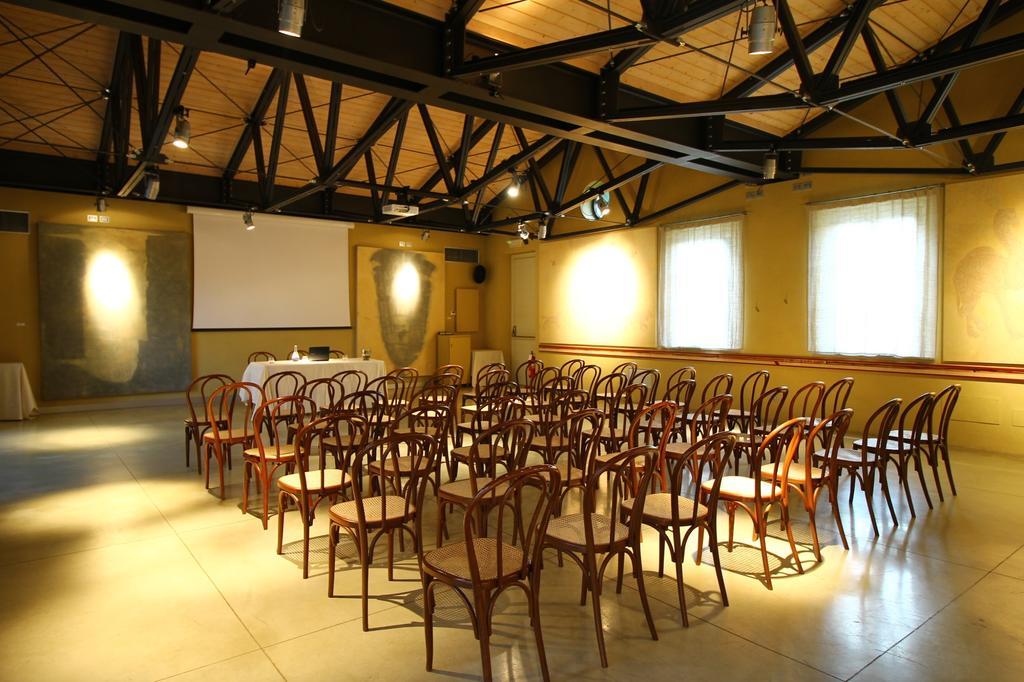 La Fermata Resort Alessandria Exterior photo