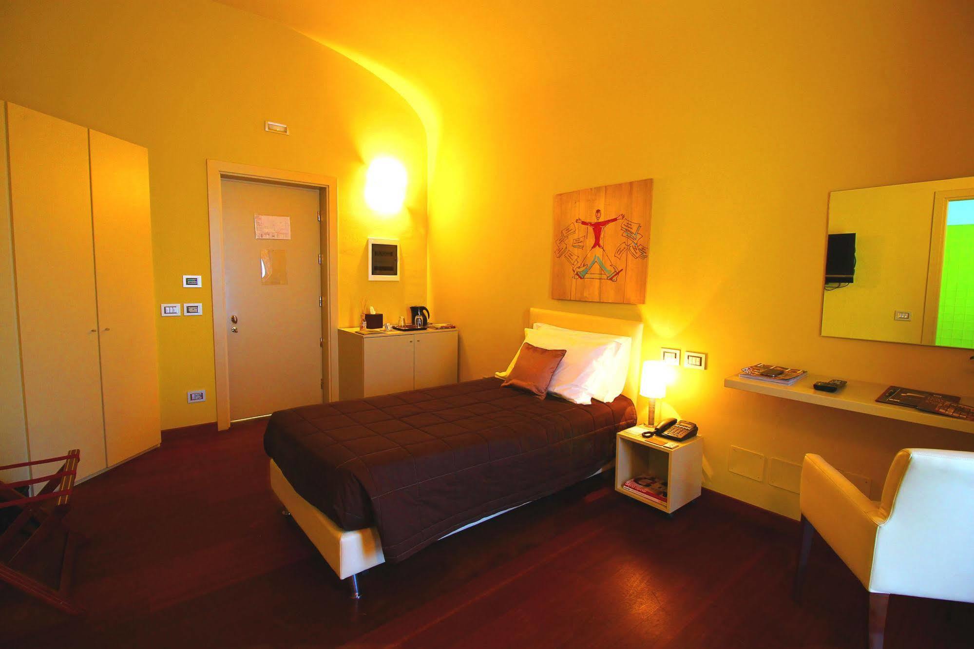 La Fermata Resort Alessandria Exterior photo